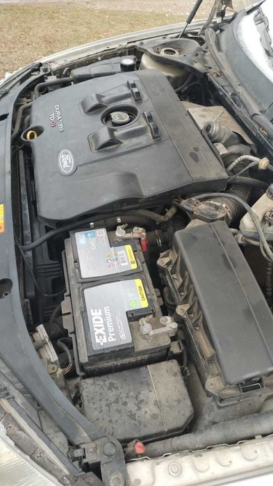 Vand Ford Mondeo din 2005 intreg sau pentru dezmembrat