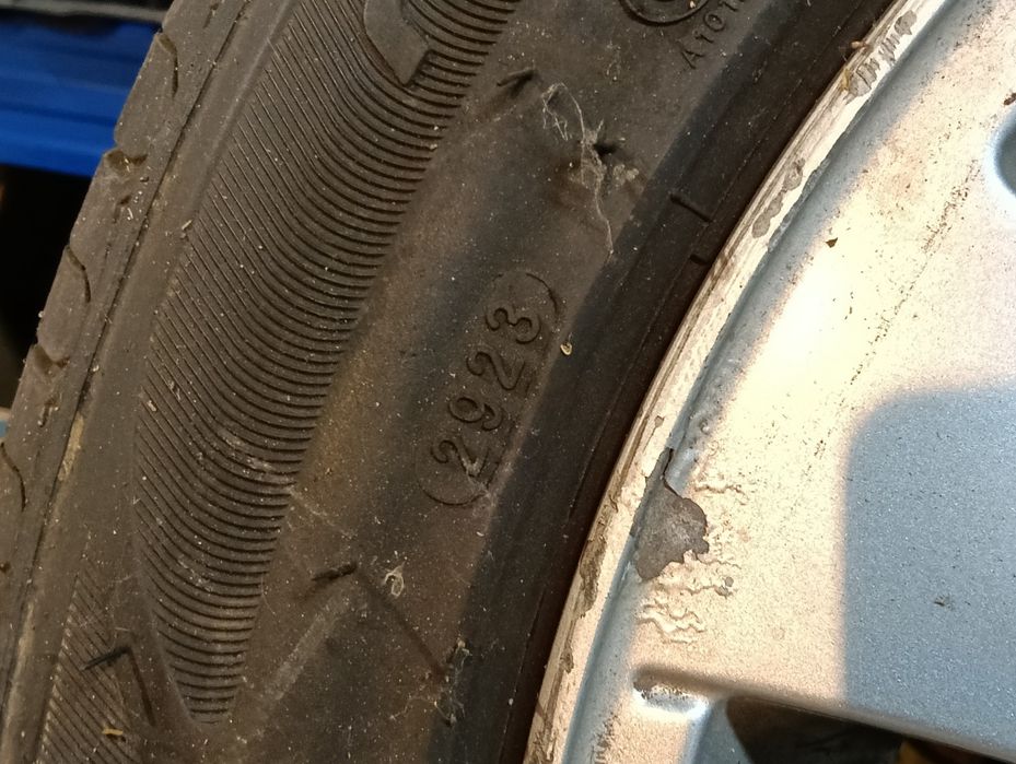 Джанти 16" с гуми 205/55/16 BMW E90 фейслифт комплект