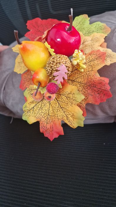 Ободок с листьями