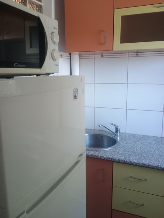 Inchiriez garsoniera la Intim