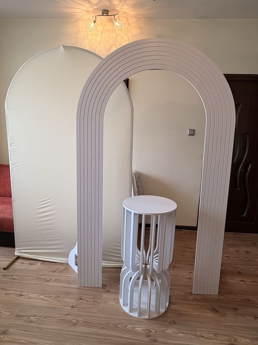 Арка, масичка и компресори за балони под наем