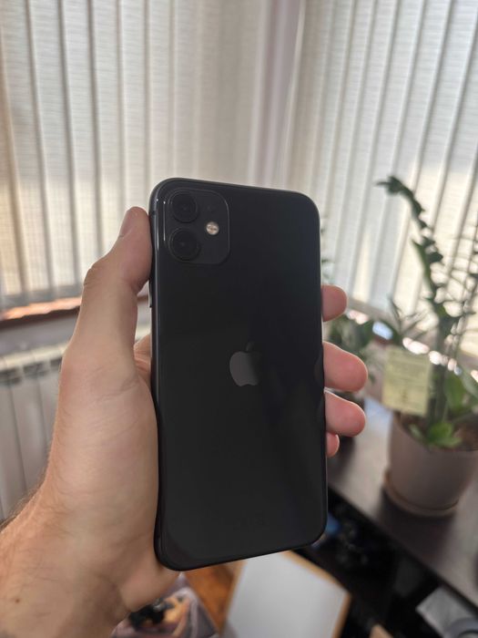 iPhone 11 64GB черен, отключен
