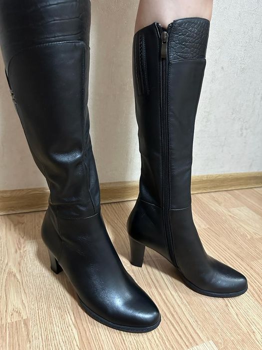 Кожаные сапожки демисезонные