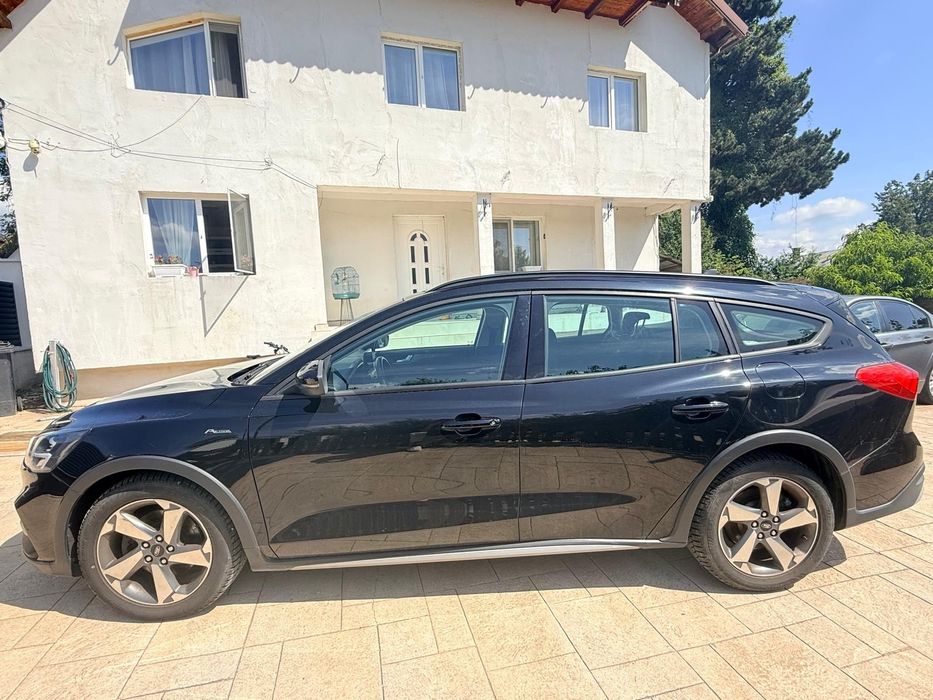 Ford focus activ