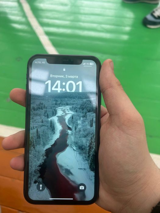 Iphone 11 с документамм