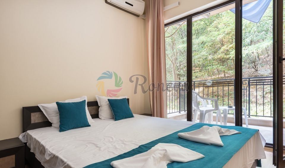 Продава се Двустаен апартамент в к.к. Златни пясъци - 64 кв.м за 1250 €/кв.м - Снимка #4