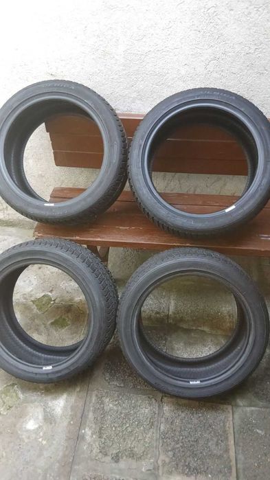 ЗИМНИ 225/45/17 ДЕБИЦА