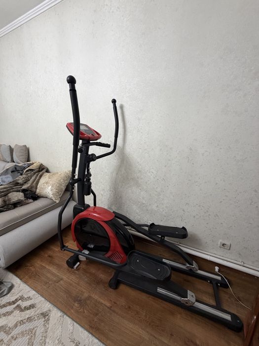 Эллиптический тренажер