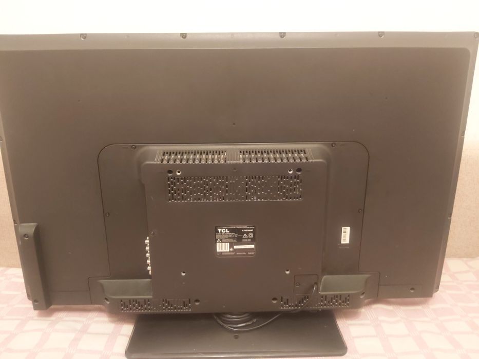 Телевизор TCL на запчасти