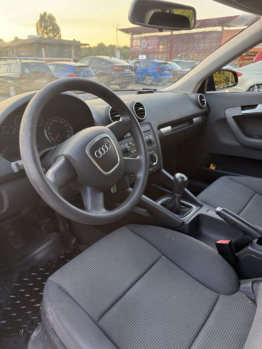 Audi A3 8P 2.0 TDI / 2006 / 140 CP / Climatronic
