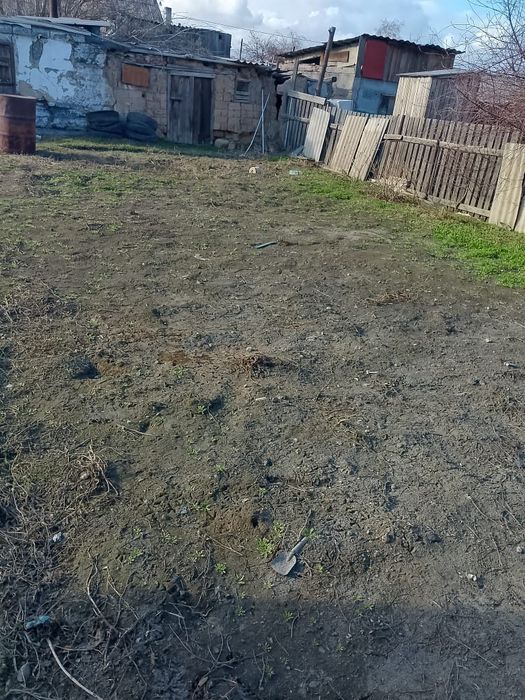 Продам 1/4 дома на компасе