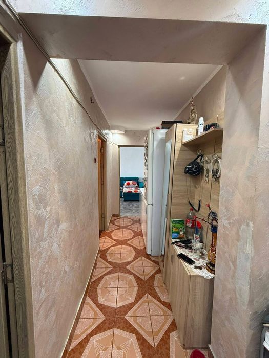 Vând urgent apartament  2 camere in Radomiresti Olt