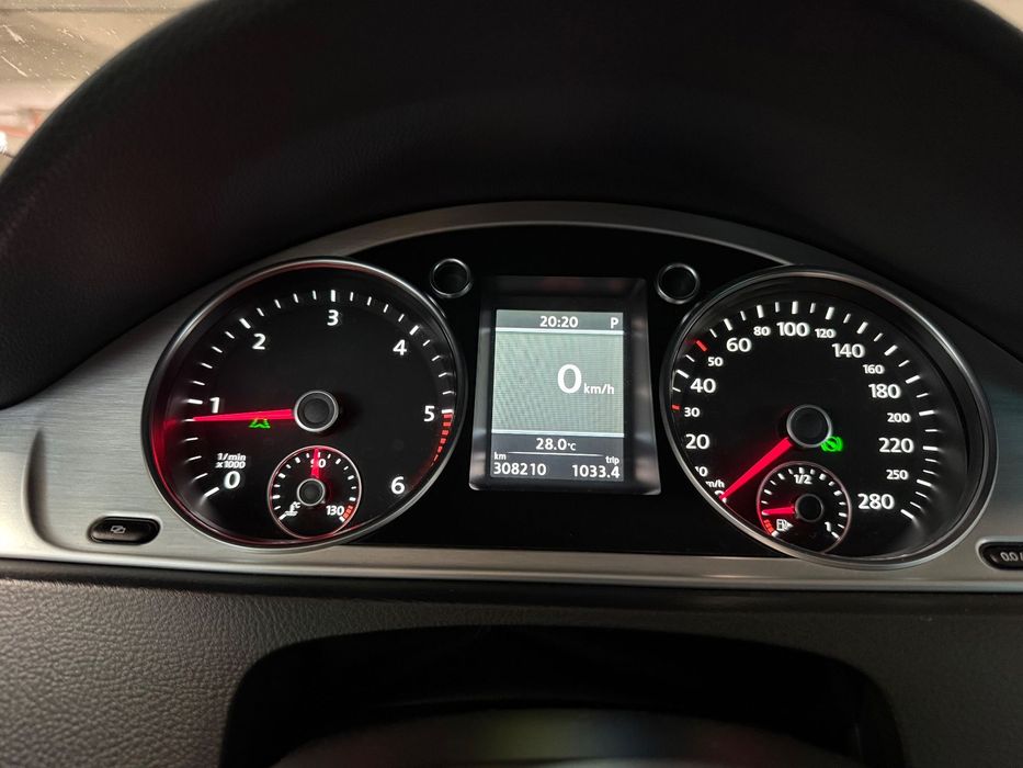Volkswagen Passat Volkswagen Passat CC R-Line 2.0 TDI 170CP DSG 4Motion ACC DCC