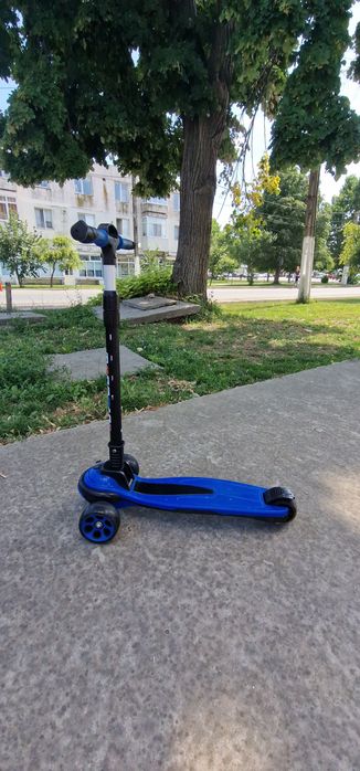 Vând Trotineta pentru Copii