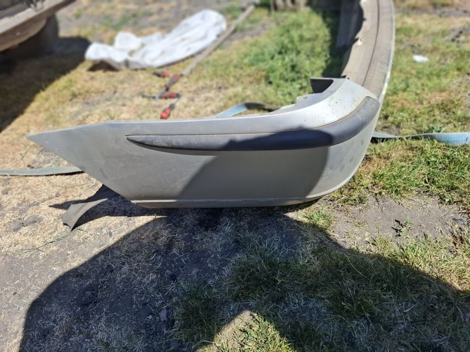 Vand haion complect stopuri st dr bara spate ford focus 1 breack an 2002