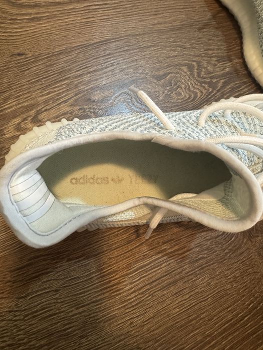 Yeezy 350 cloud white
