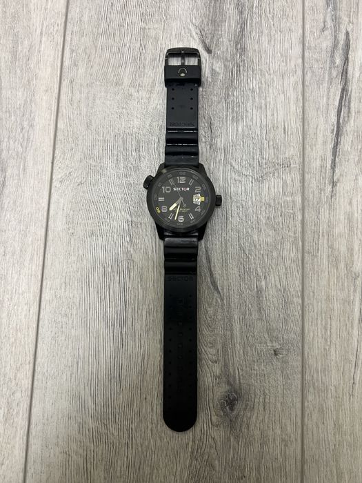 Ceas barbatesc SECTOR