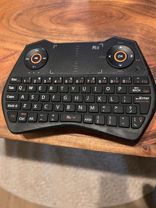 Mini tastatura rii i28c, wireless, iluminata, touchpad, pentru computer, smart tv culoare negru