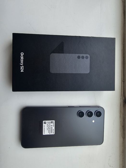 Самсунг S24 в отличном состоянии