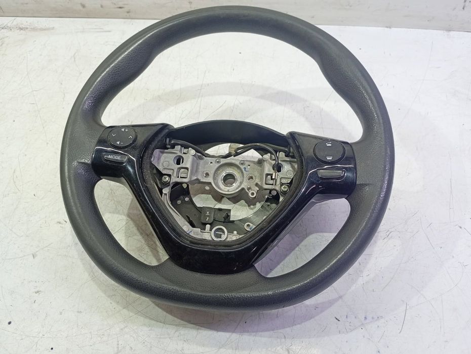 Volan in 3 spite cu comenzi 45100-0H050 Toyota Aygo 2 (facelift) (2018 - 2020) 1.0 benzina 1KR-FE