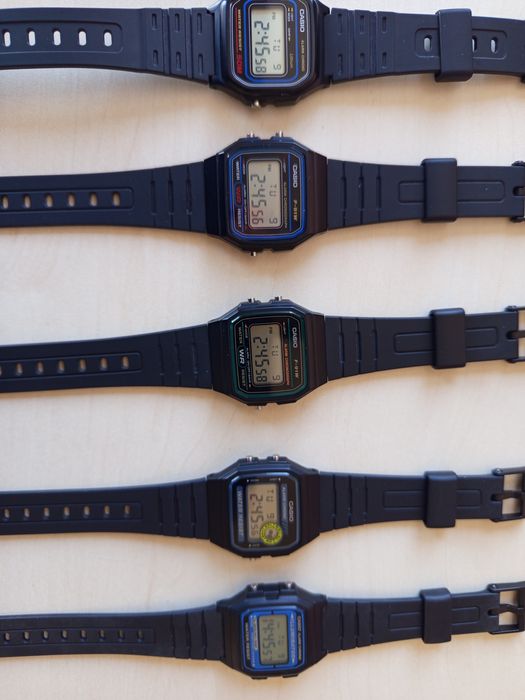 Casio серия F и W - 5 часовника