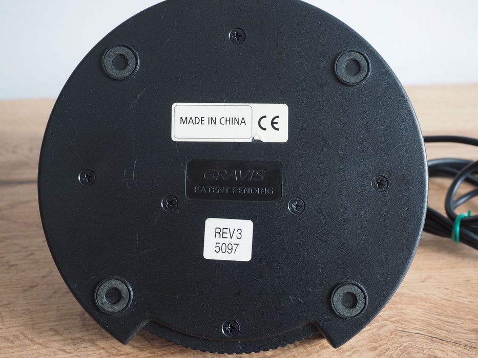 Joystick Gravis Blackhawk pentru PC, anul 1997, în stare vizuală bună, retro