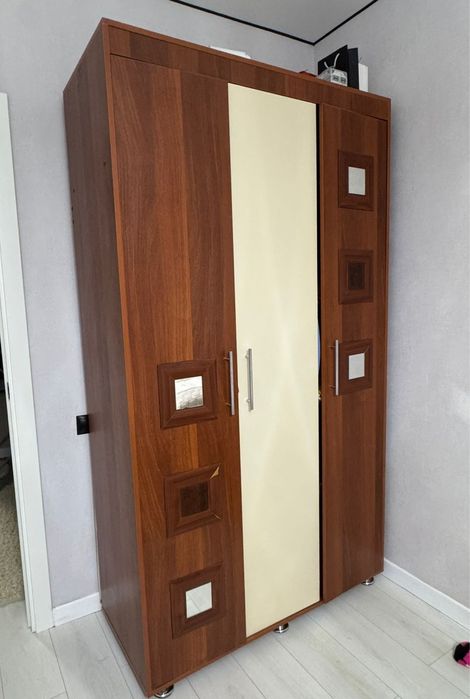 Продам шкаф в хорошем состоянии