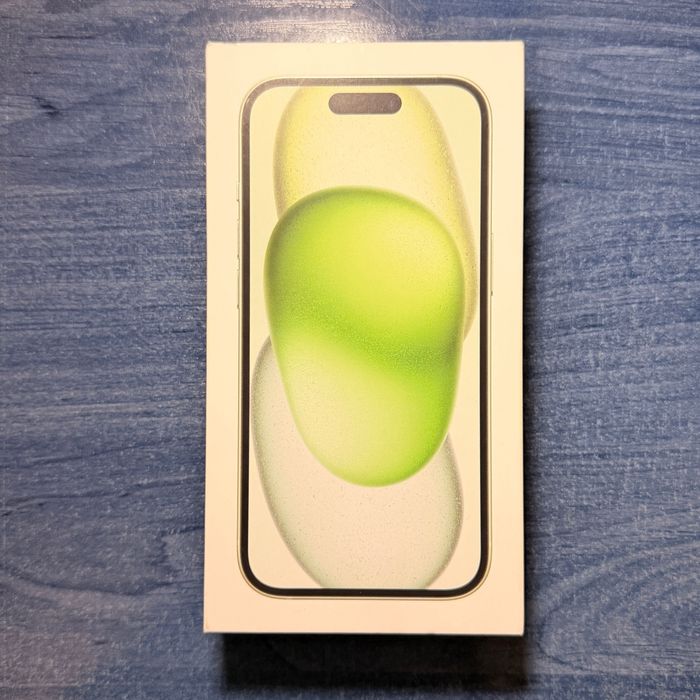 Смартфон Apple iPhone 15, 128GB, 5G, Green