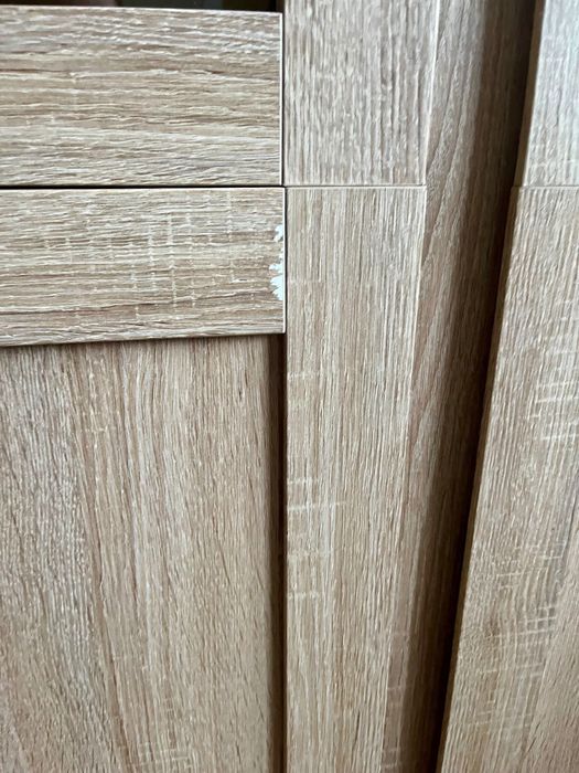 Шкаф з зеркалом.