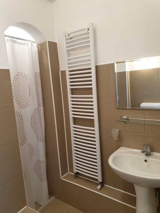 Proprietar, Inchiriez Apartament 2 Camere Nedecomandat Rosetti - Universitate