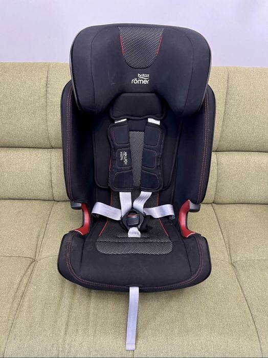 Britax Romer Advansafix IV R, Isofix, 9-36 kg, culoare Air Black