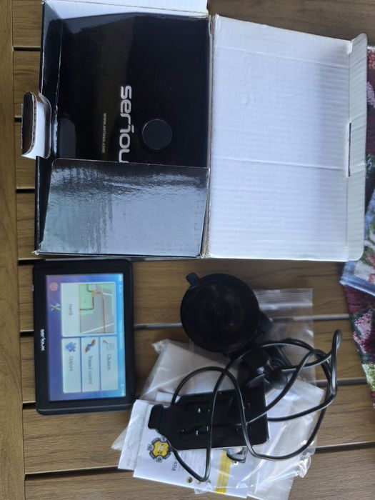 Gps Garmin Driversmart 55 și gps Serioux igo Primo"