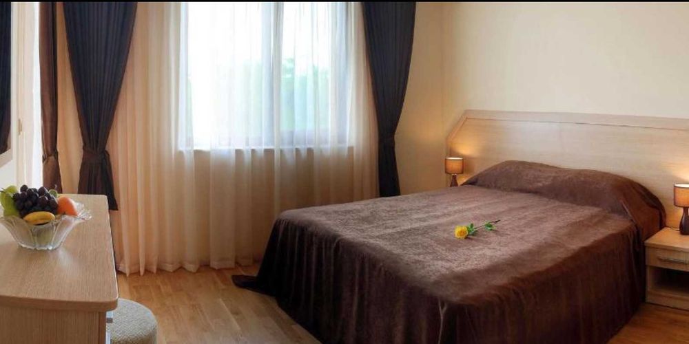 Дава се под наем Двустаен апартамент в Русе, Алеи Възраждане - 60 кв.м за 459 € - Снимка #3