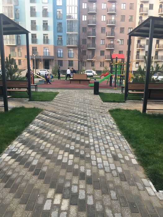 Продается 2/9/9 новостройка м. Олмос, Кадышева , ипотека