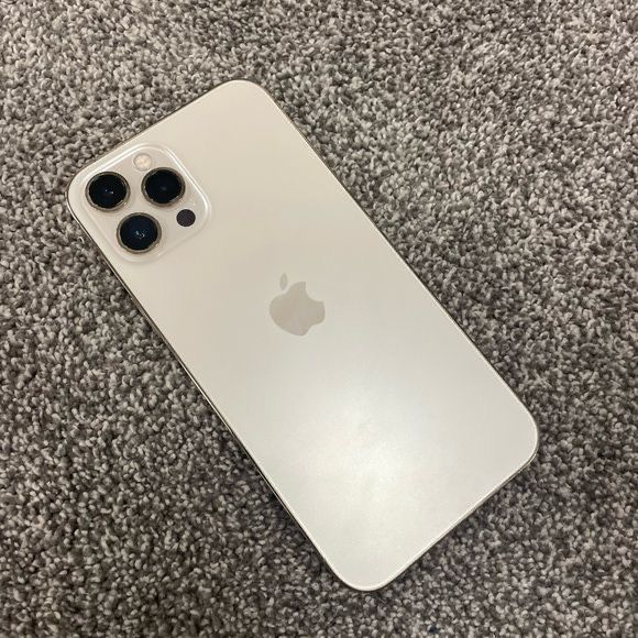 iPhone 12 pro GOLD