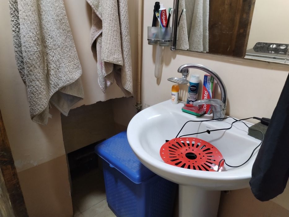 Продаётся учясток янгиюль хороший тип строение 5 комнат