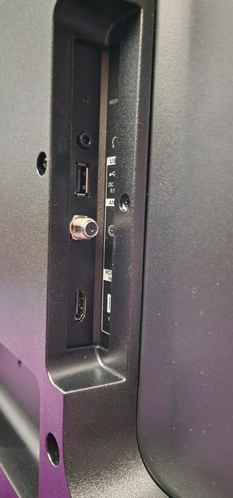 Продавам 55 инча 4К, нов смарт ТВ Pioneer Xumo