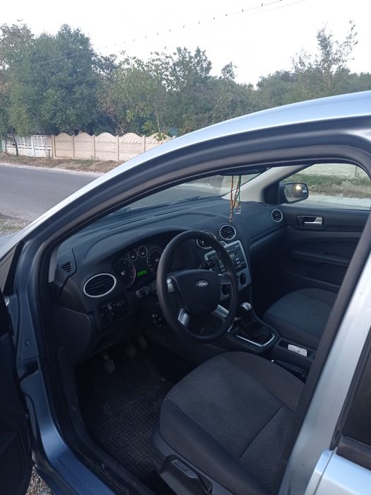Ford focus ll...