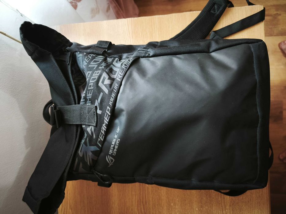 Vând laptop de gaming