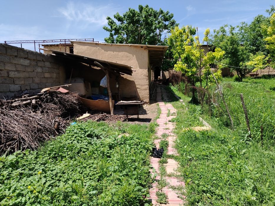 Қибрай тумани Нуробод маҳалласи Мулкчилик кўчасида 8 сотих ер сотилади