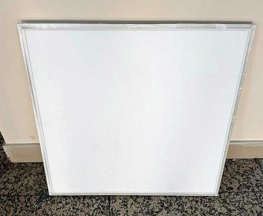 Светодиодная панель Philips 60-60 под амстронг