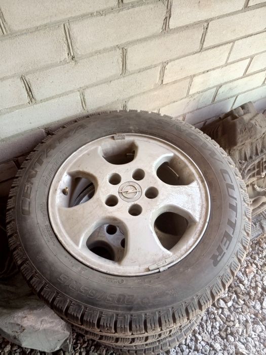 Продам диски на Опель Зафира а