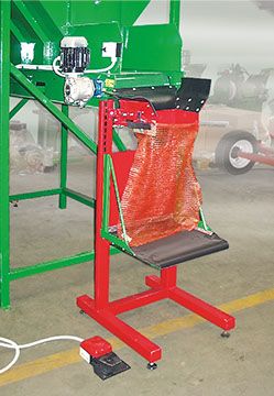 Машина для упаковки овощей в сетку МЗК-2