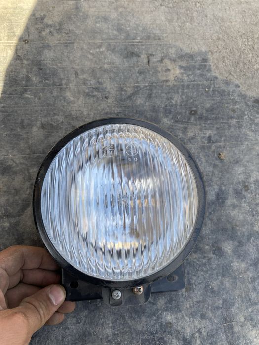 Продам фару противотуманную