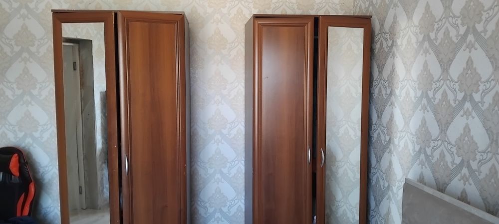 Продам два шкафа