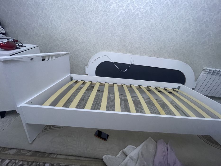 односпальная кровать
