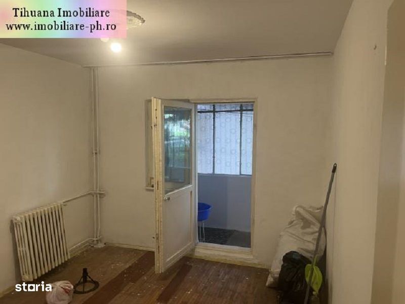 Apartament 3 camere de vanzare : 9 Mai-(Padina)