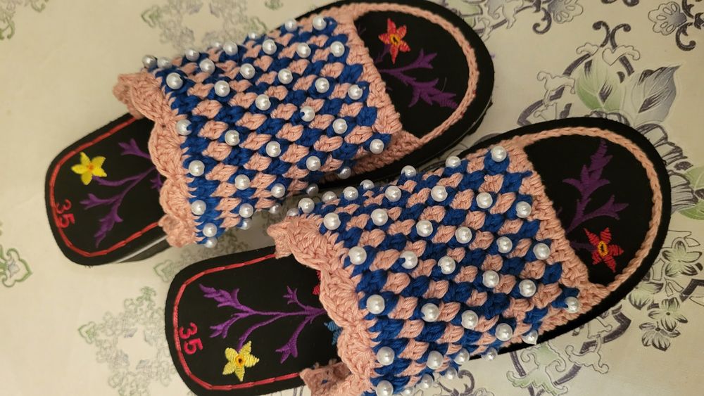 Домашние тапочки ручной работы