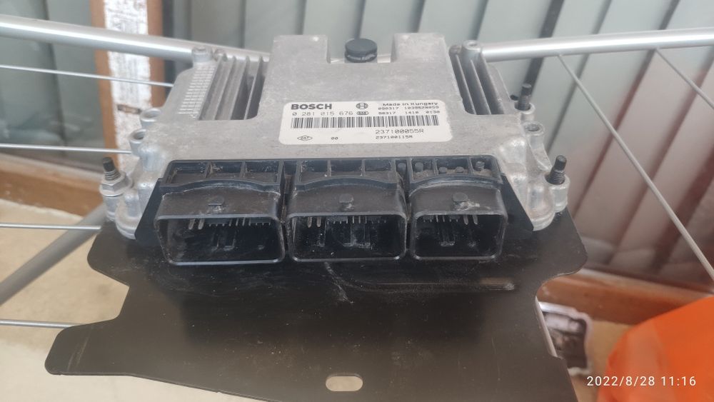 части за Рено Меган Сценик Лагуна 3 1.9 DCI 2009г.