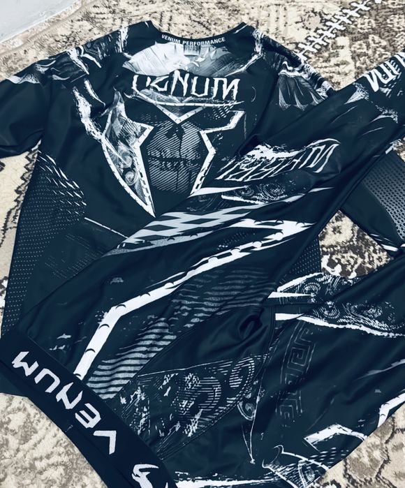 Рашгард веном !!